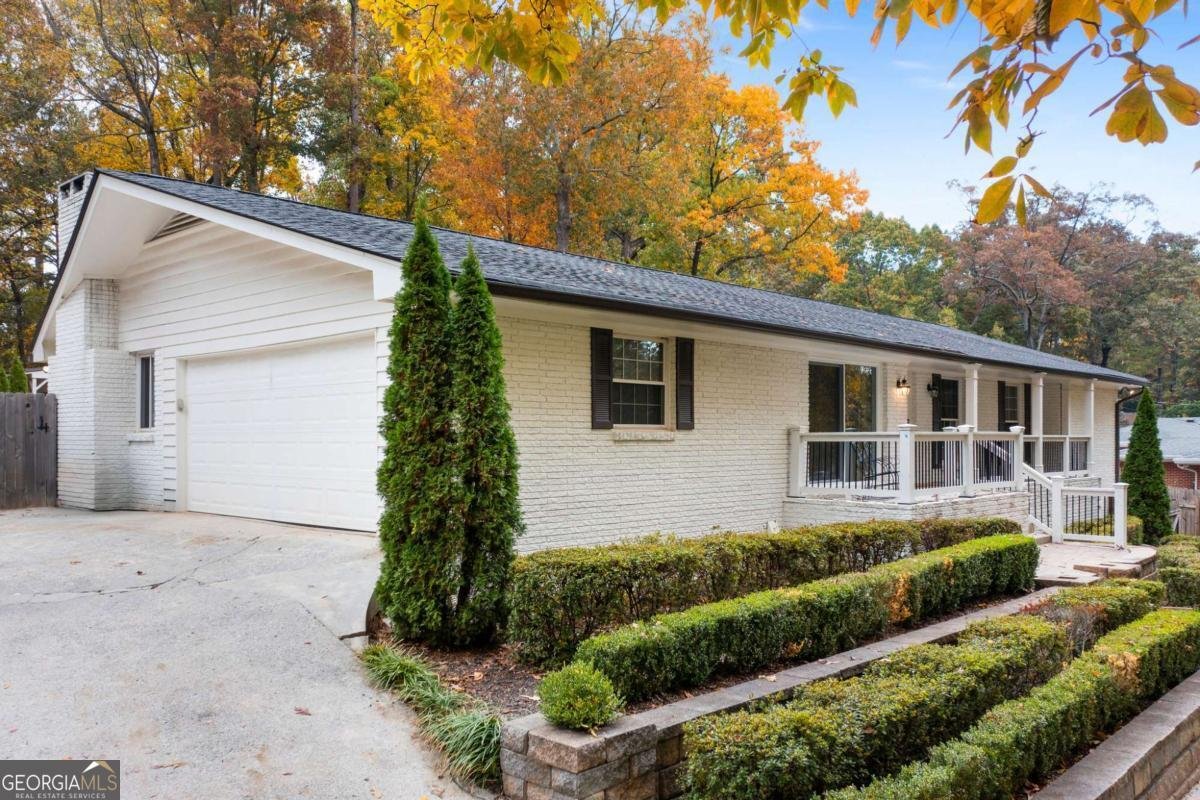 620 Spalding Drive Sandy Springs - 4