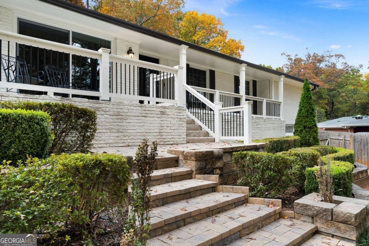 620 Spalding Drive Sandy Springs - 5