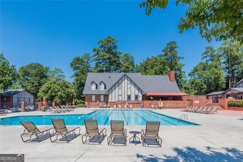 6851 Roswell Road Atlanta - 17