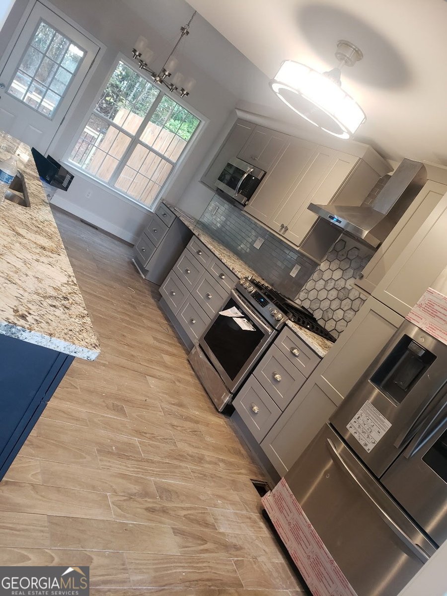 325 Belgrave Court Atlanta - 3