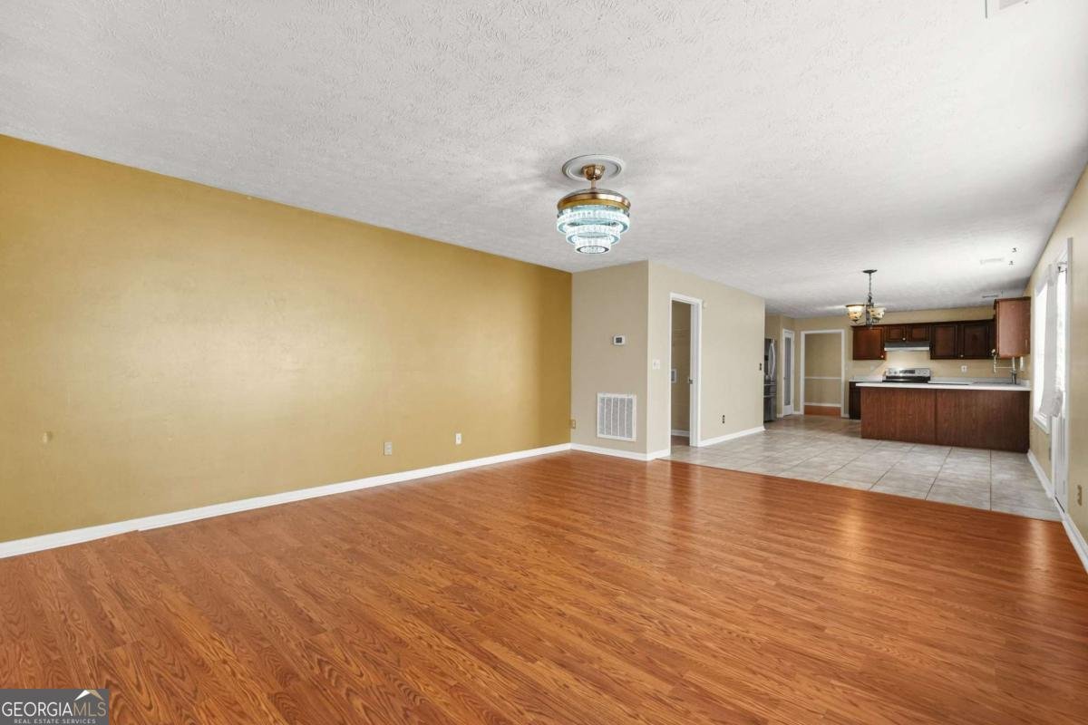 1210 HOGAN RIDGE Drive Grayson - 23