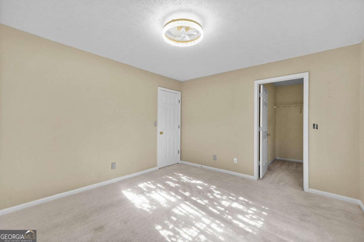 1210 HOGAN RIDGE Drive Grayson - 40