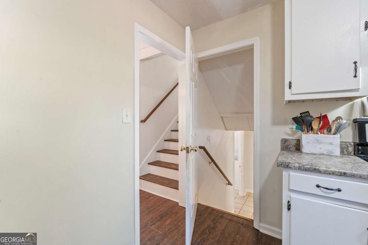 84 Oak Court Dallas - 13