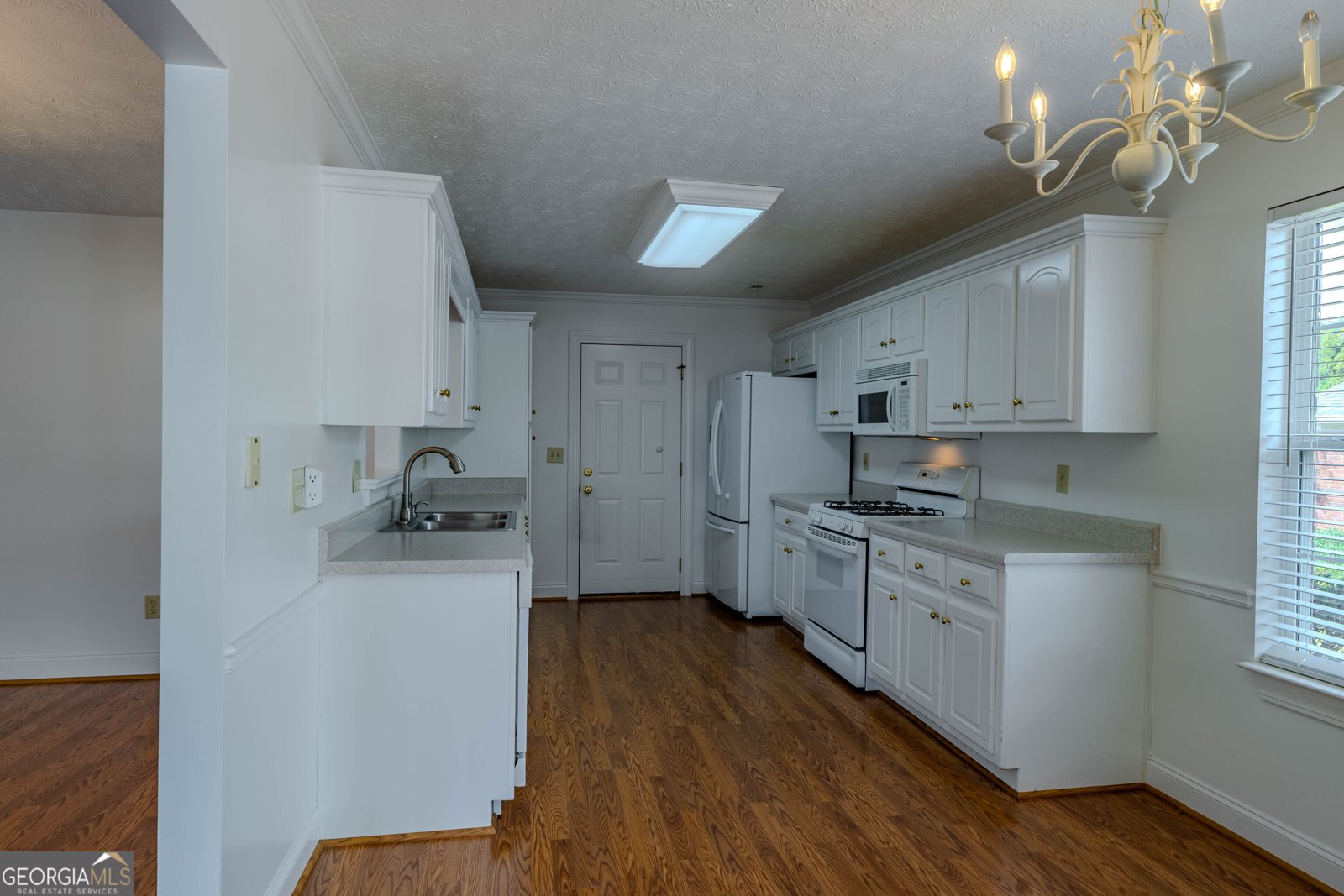 2 Pointe Drive Rome - 16