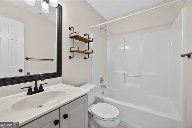 5683 Riverside Walk Drive Sugar Hill - 23