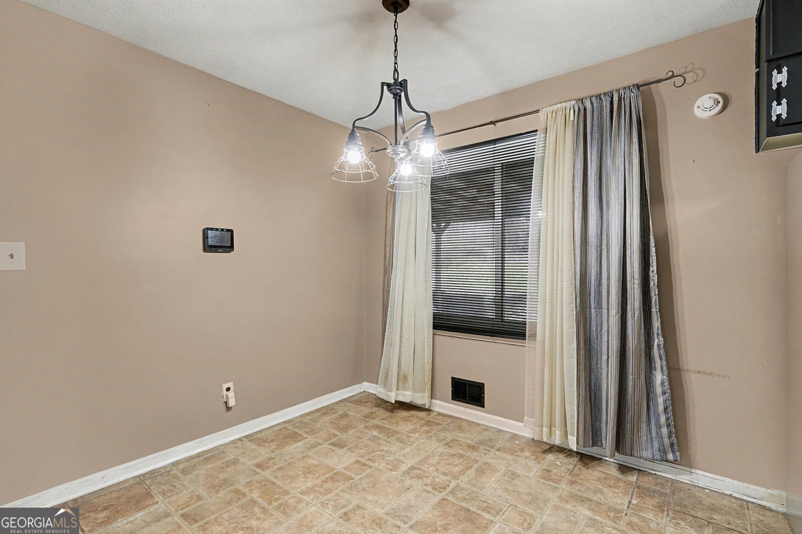 1995 Matt Drive Austell - 11