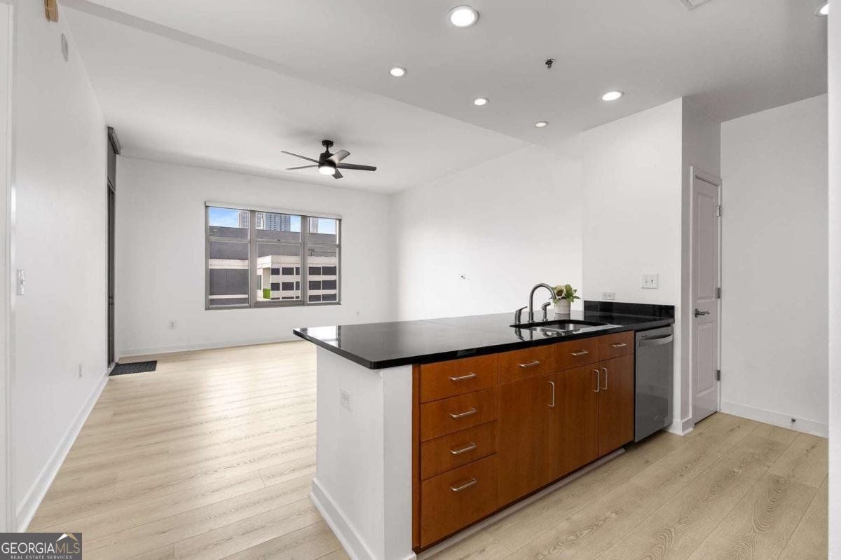 565 Peachtree Street Atlanta - 10