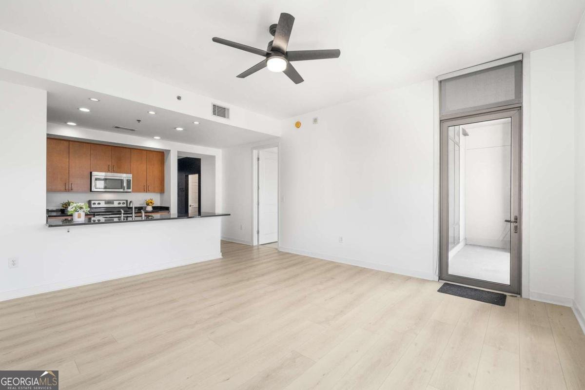 565 Peachtree Street Atlanta - 17