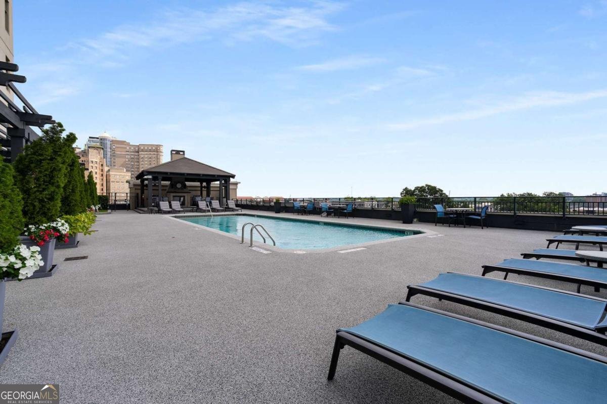 565 Peachtree Street Atlanta - 28