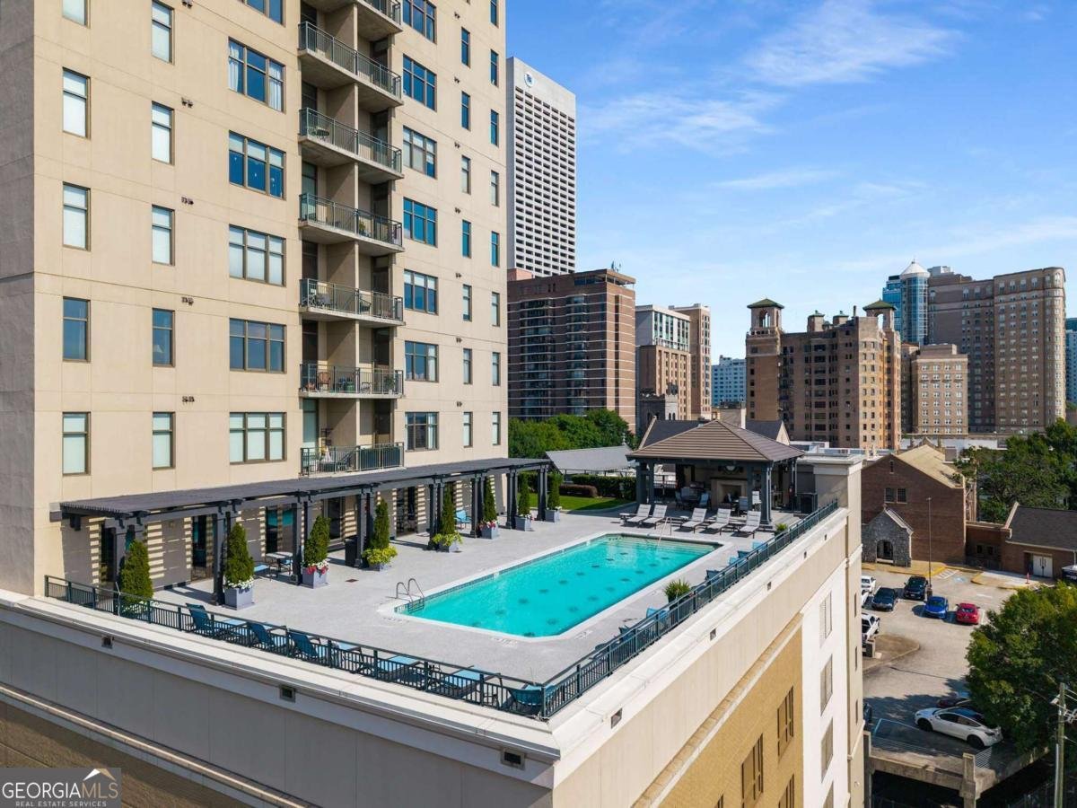 565 Peachtree Street Atlanta - 36