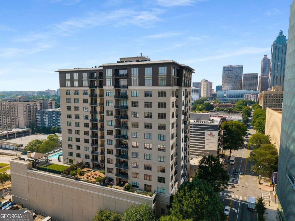 565 Peachtree Street Atlanta - 38