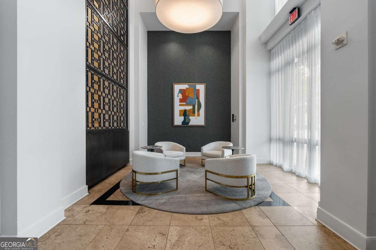 565 Peachtree Street Atlanta - 4