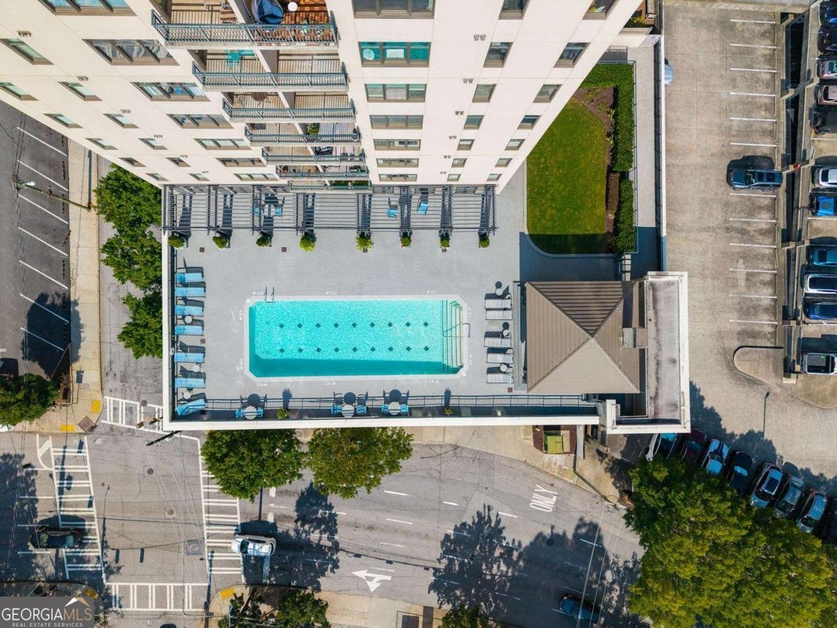 565 Peachtree Street Atlanta - 44