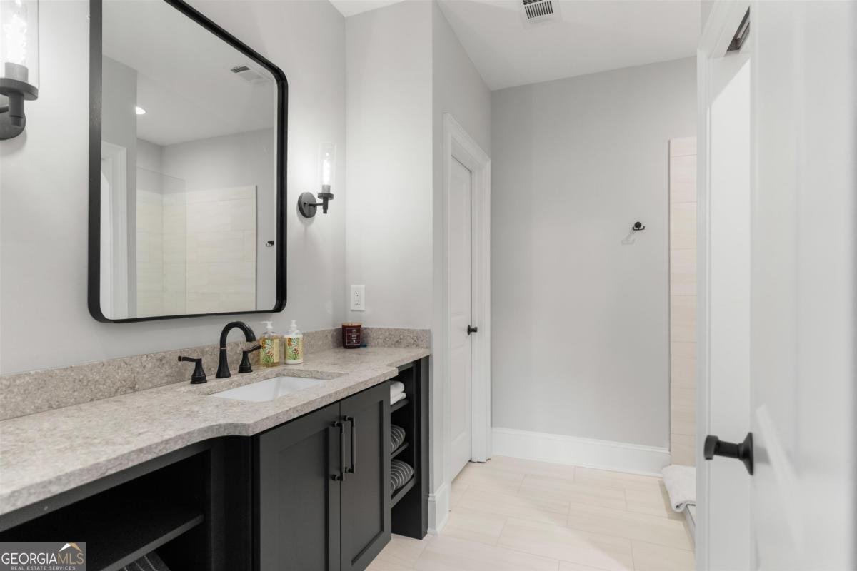 1021 Harbor Loop Greensboro - 44