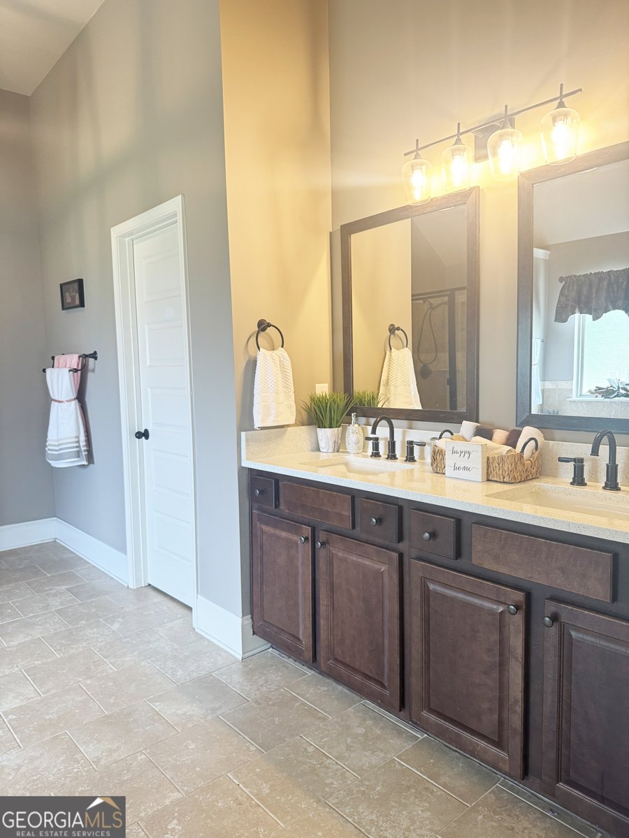 1869 Schofield Drive Hampton - 34