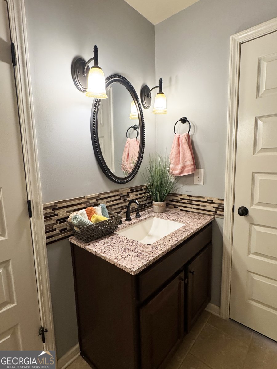 1869 Schofield Drive Hampton - 44