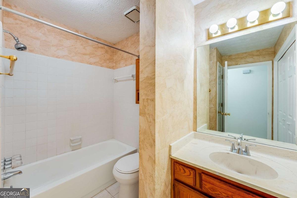 2167 Forest Trail Atlanta - 2