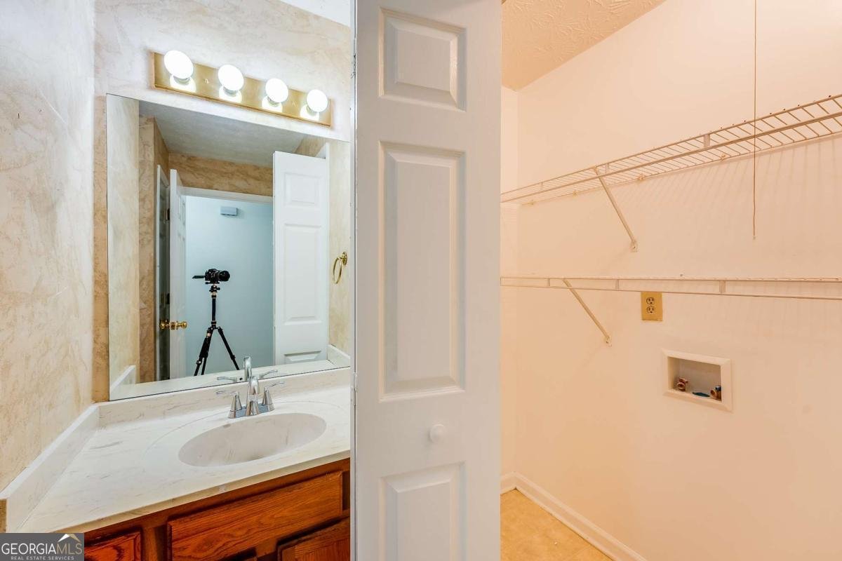 2167 Forest Trail Atlanta - 3