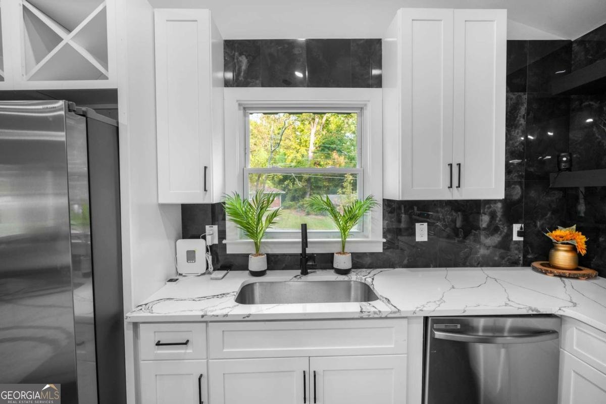 3462 Ingledale Drive Atlanta - 18