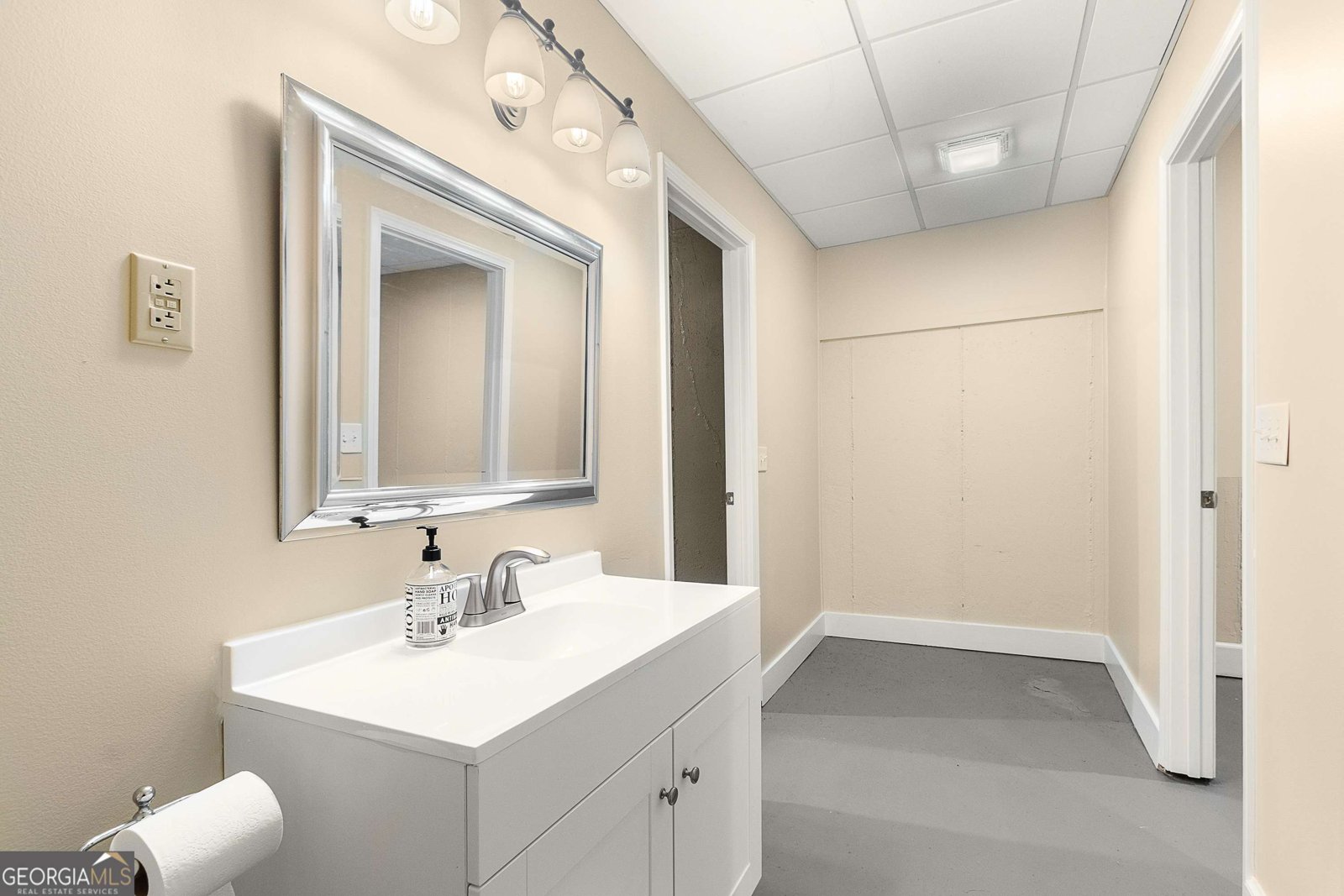 3150 Edgewater Drive Gainesville - 24