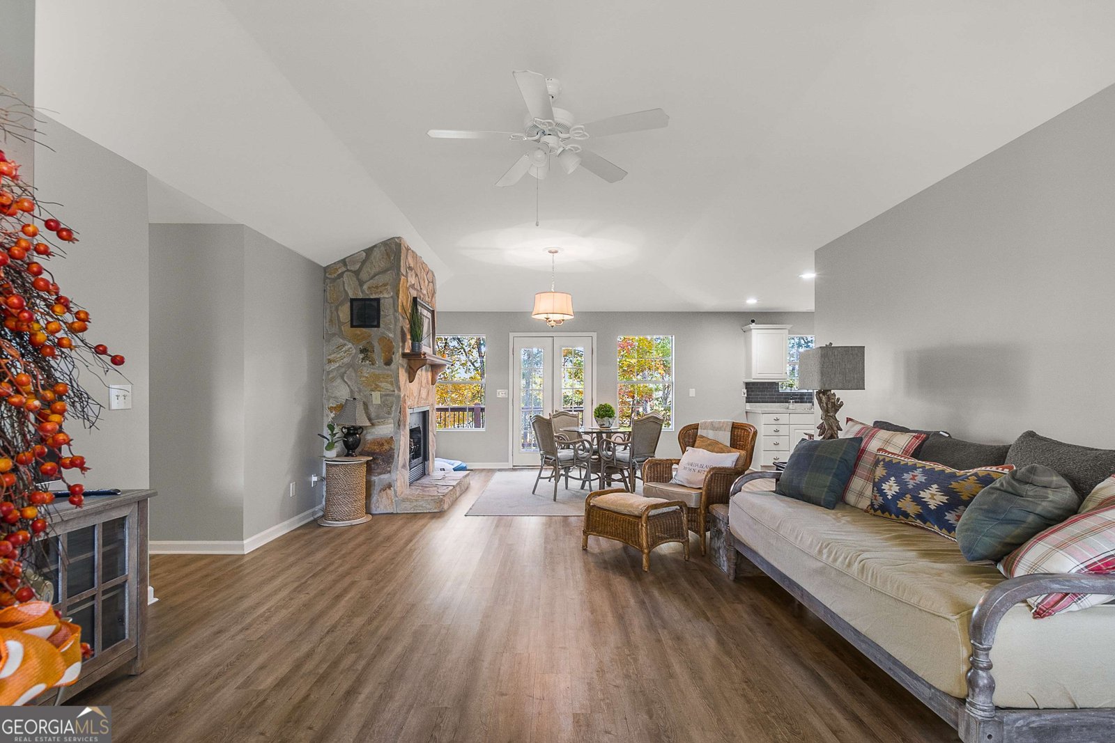 3150 Edgewater Drive Gainesville - 3