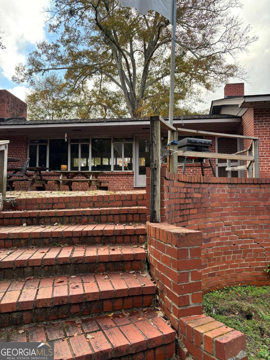 425 Columbia St, Milledgeville - 1