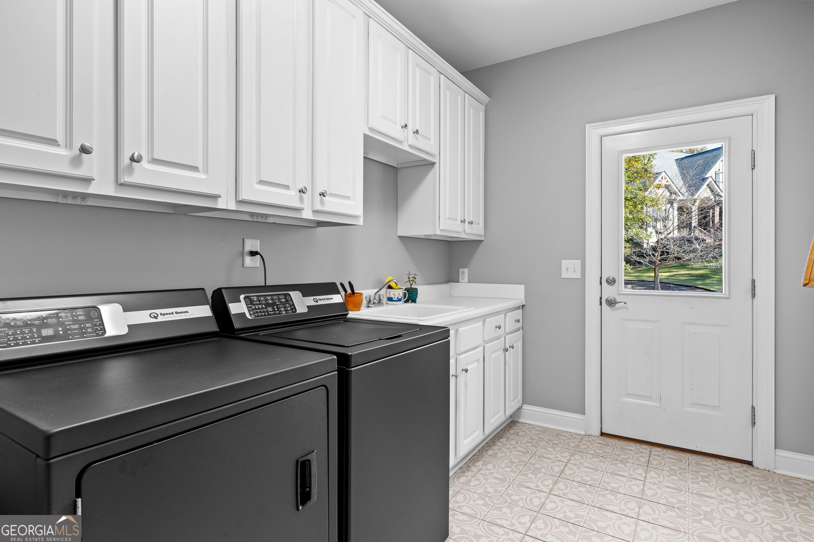 180 Burkwood Court Fayetteville - 28