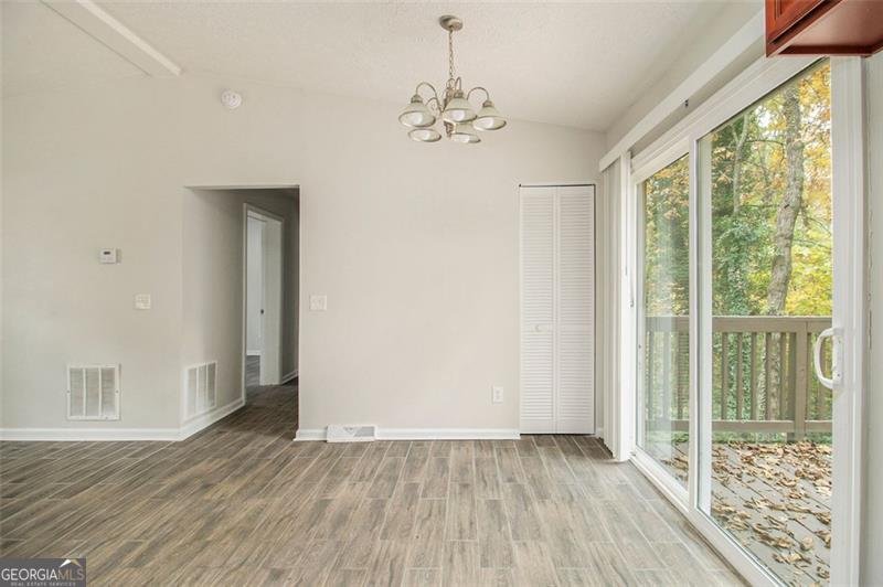 721 The Trace Lithonia - 11