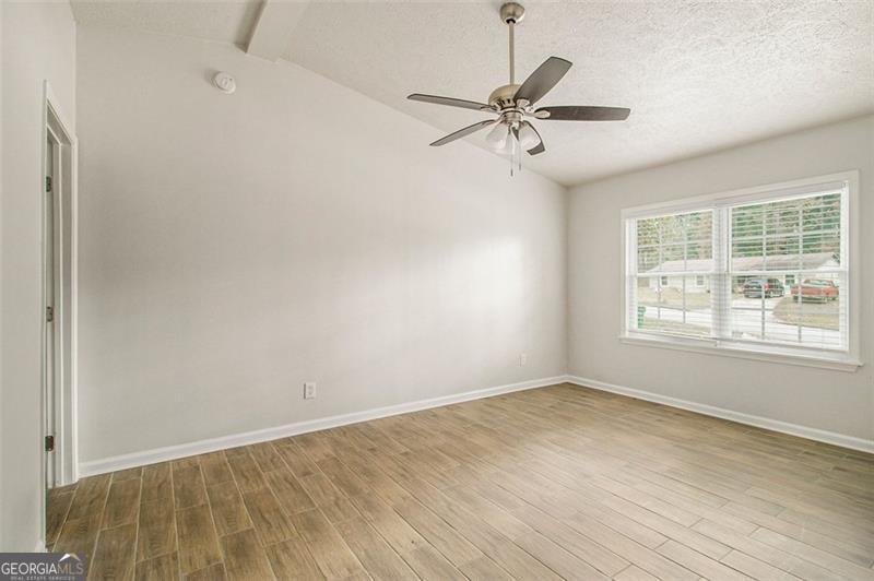 721 The Trace Lithonia - 13