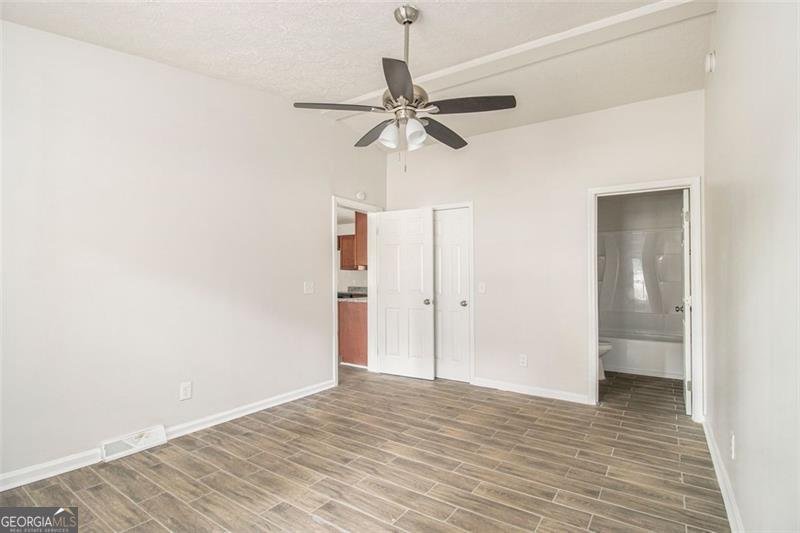 721 The Trace Lithonia - 14