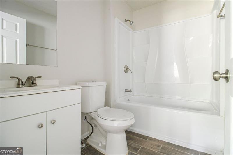 721 The Trace Lithonia - 15