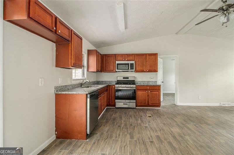 721 The Trace Lithonia - 6