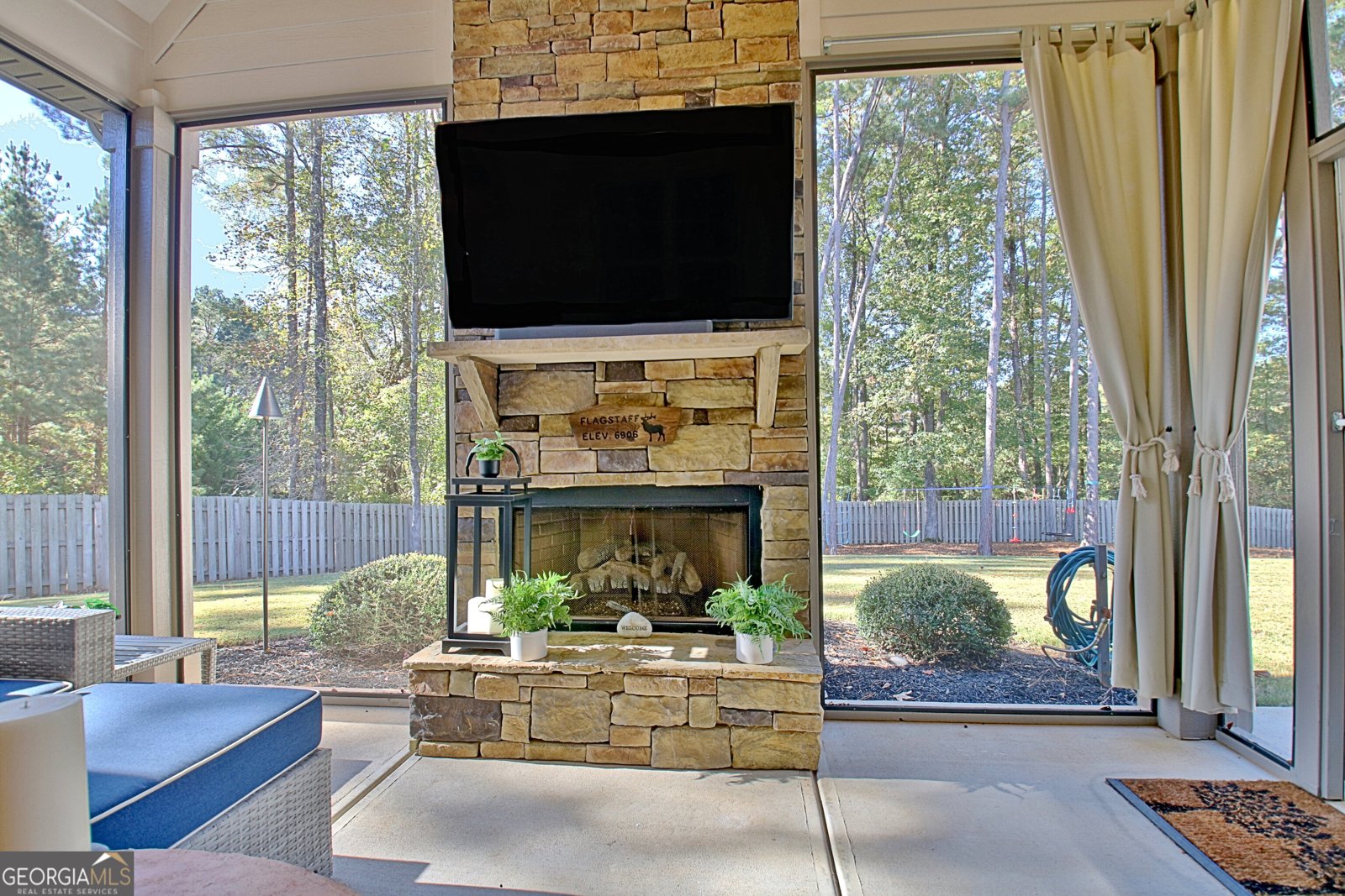 214 Northwynn Drive Sharpsburg - 46