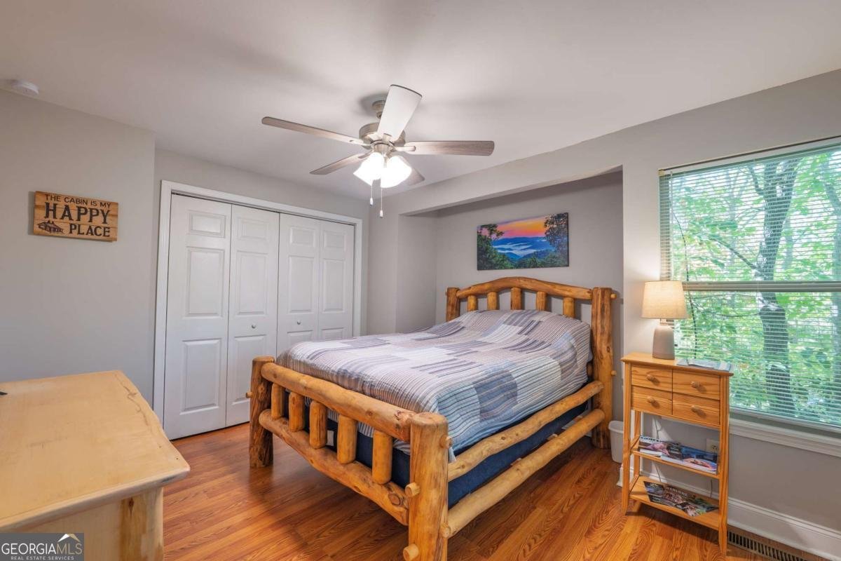 259 DACH BRUECKE GASSE Helen - 18