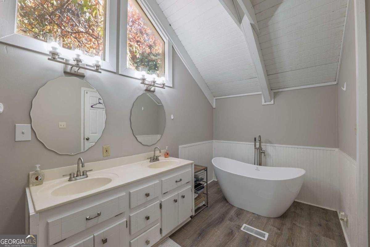 259 DACH BRUECKE GASSE Helen - 24