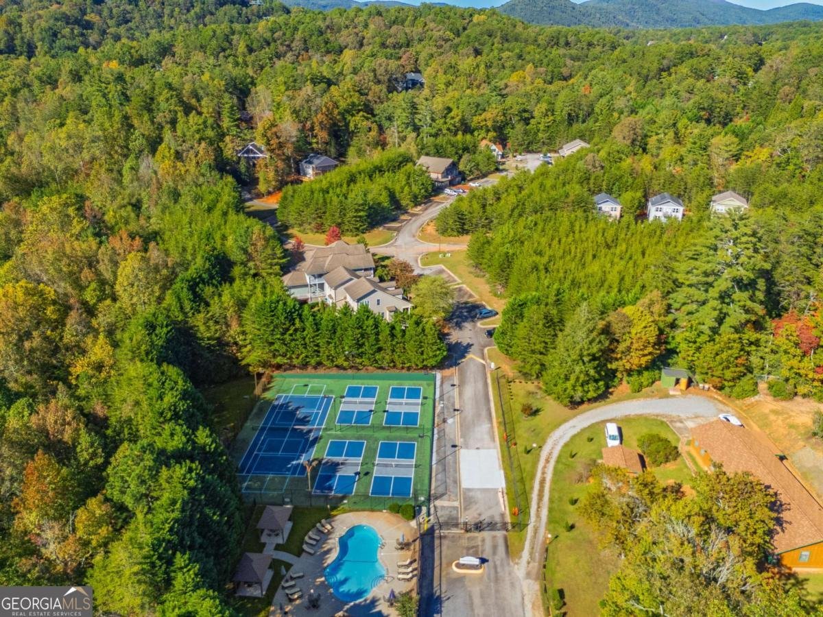 259 DACH BRUECKE GASSE Helen - 62