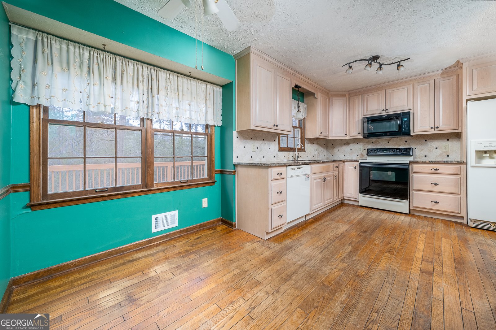 4032 Ashmont Court Marietta - 4