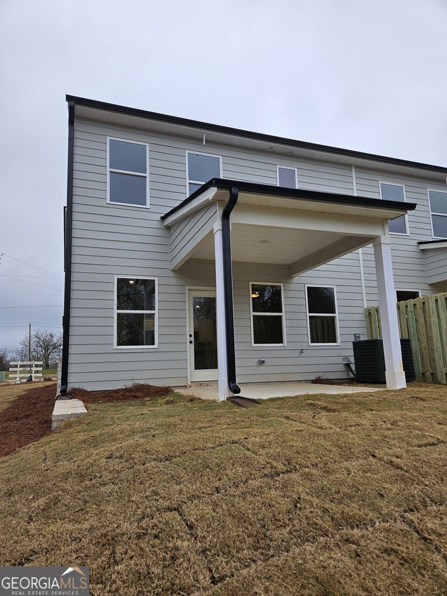 548 Madison Street Commerce - 11