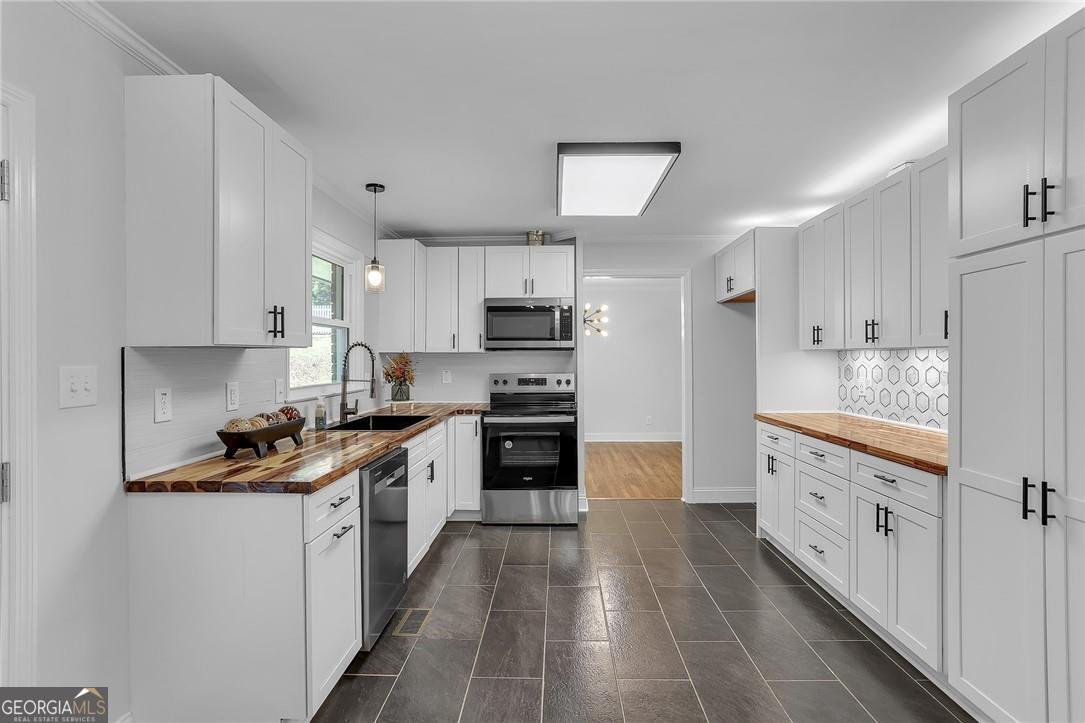 209 Arrowhead Drive Cartersville - 8