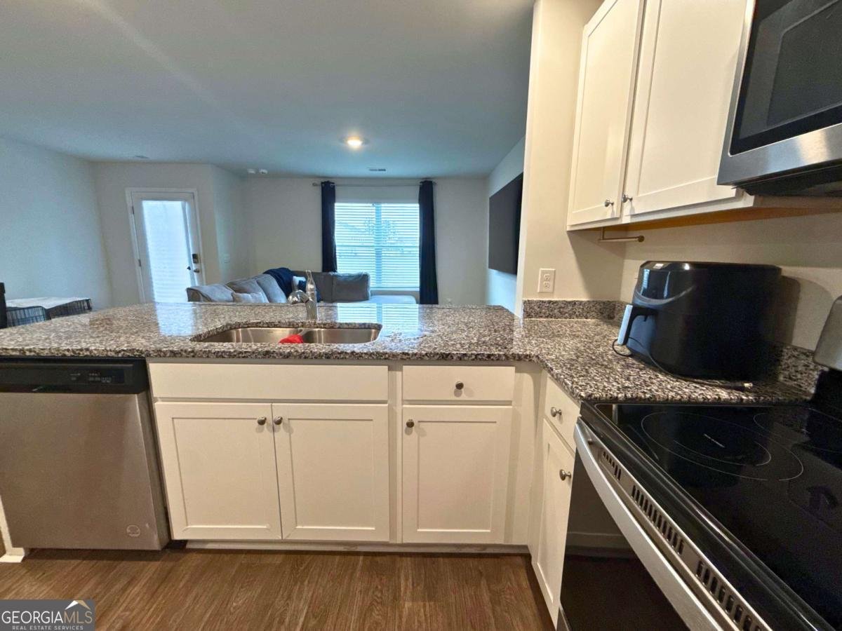 206 Coneflower Road Bloomingdale - 11