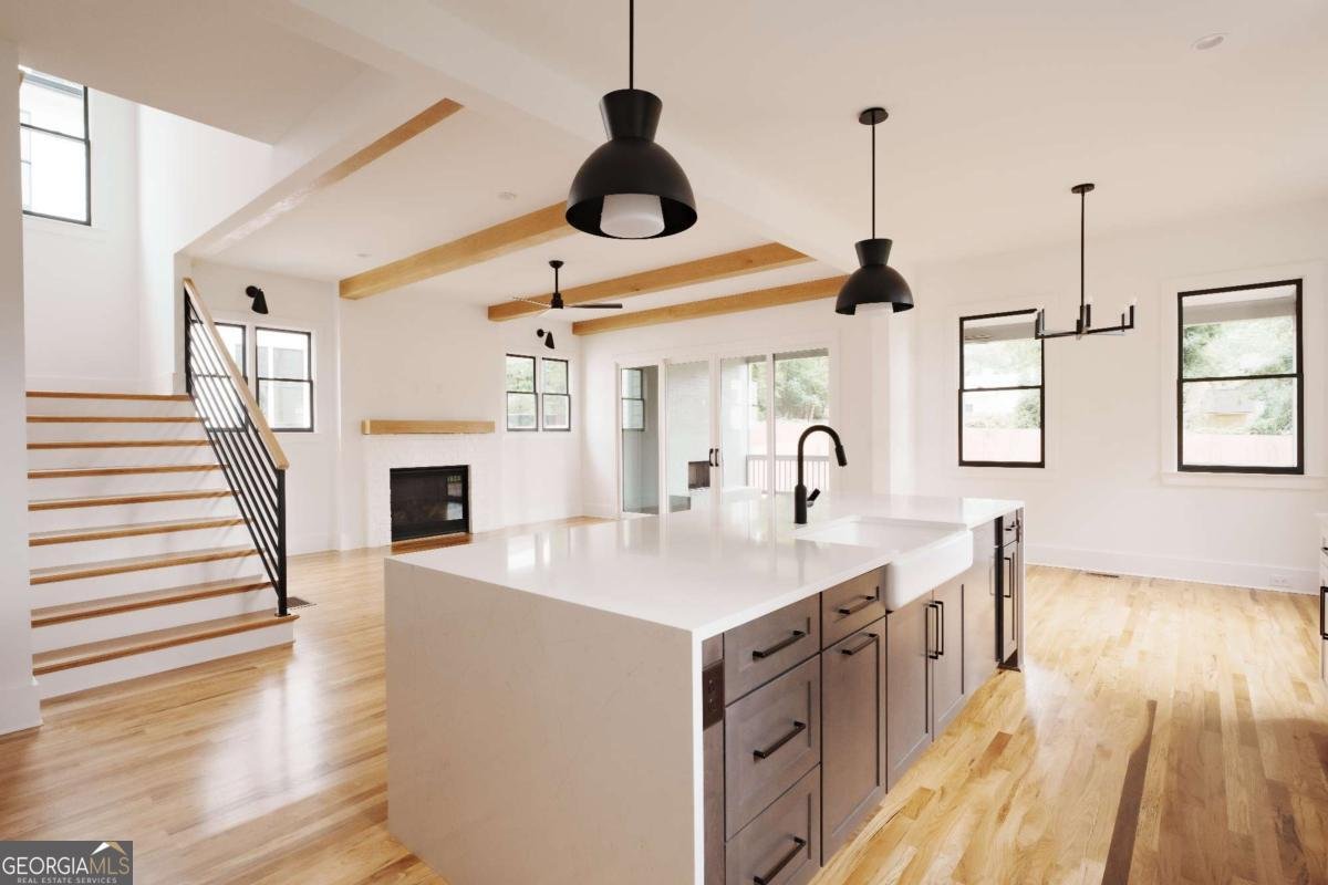 636 Hemlock Circle Atlanta - 3