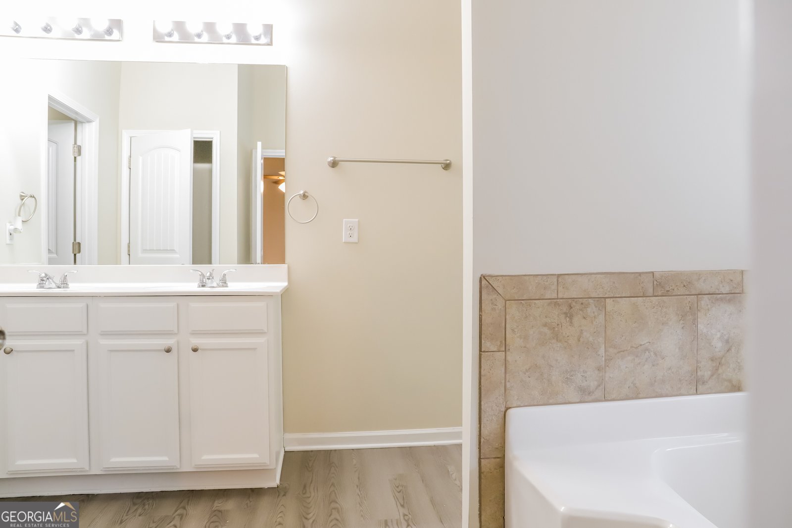 5817 Grande River Road Atlanta - 17