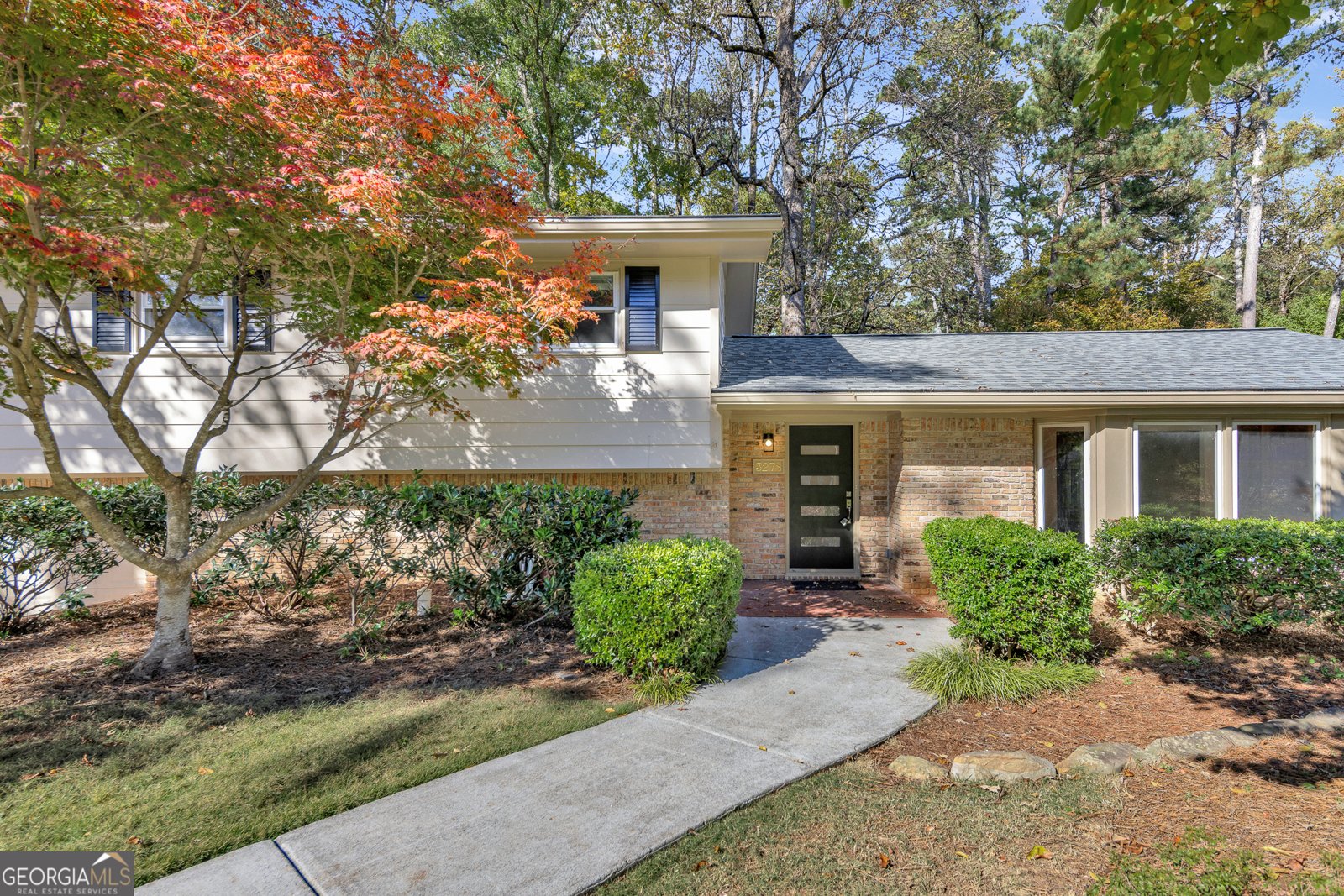 3278 Embry Hills Drive Atlanta - main photo