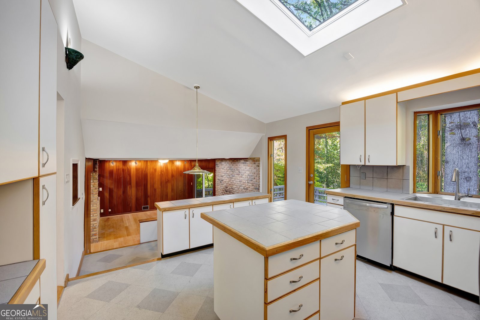 3278 Embry Hills Drive Atlanta - 6