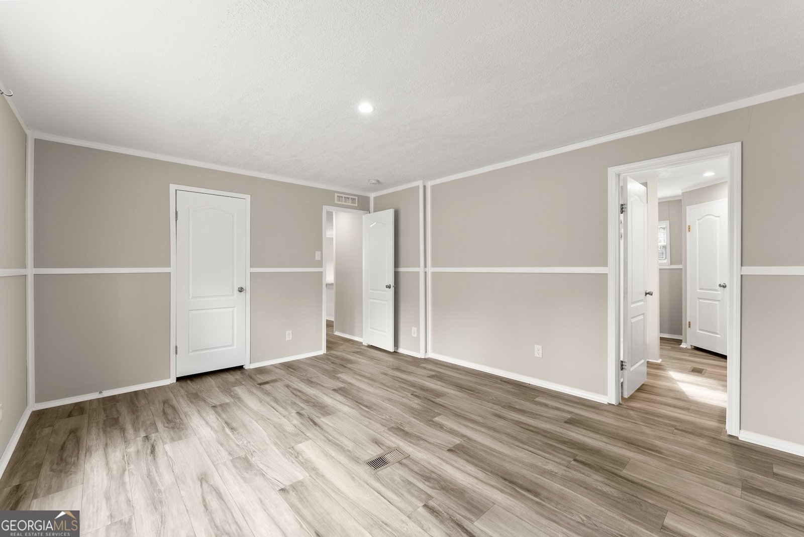 10454 Duncan Bridge Road Cleveland - 10