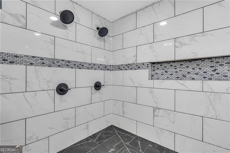 1220 Lagrange Highway Greenville - 21