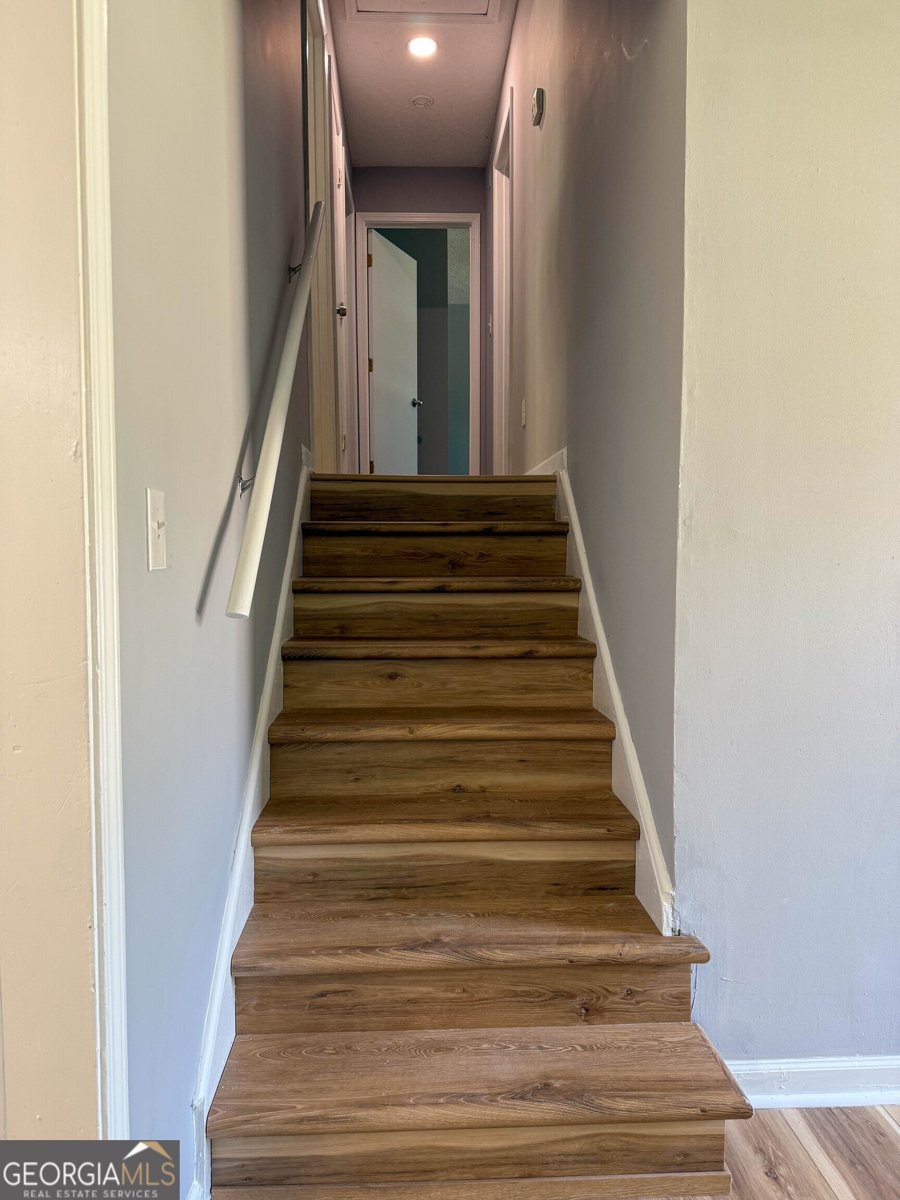 5790 Twain Drive Ellenwood - 11