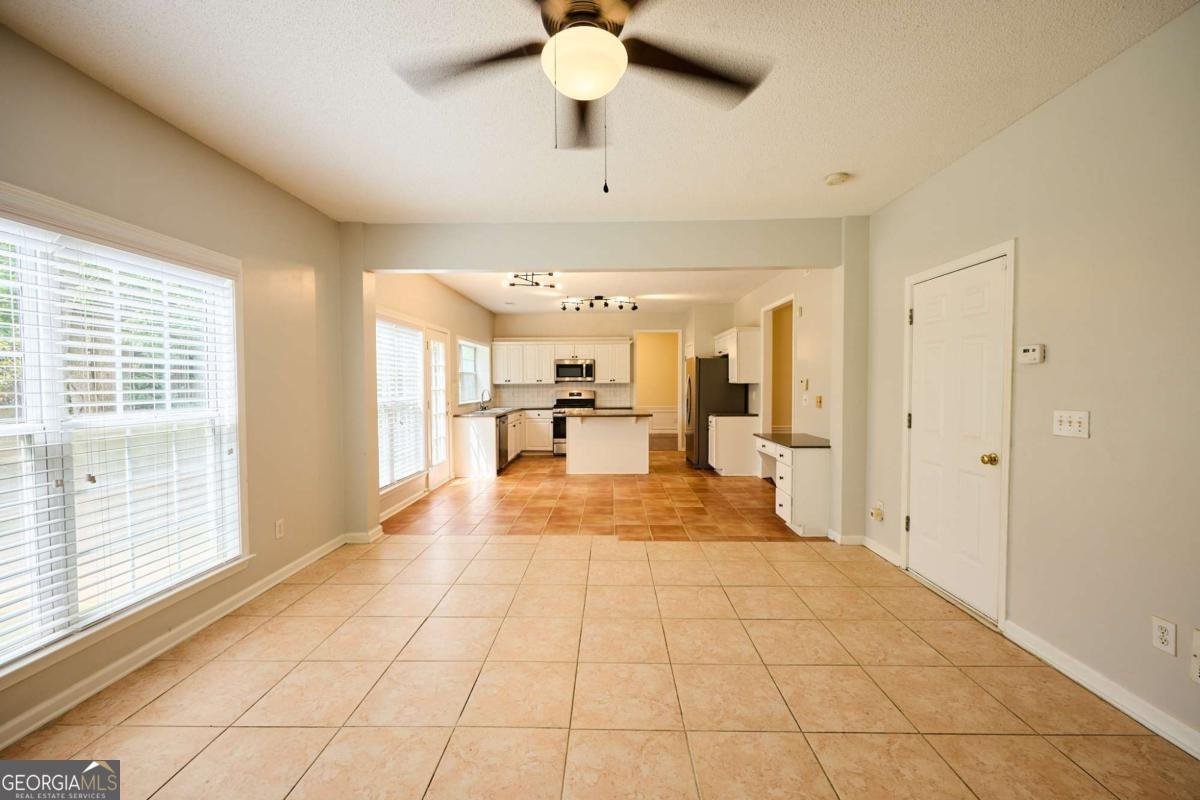 2215 Traywick Alpharetta - 15