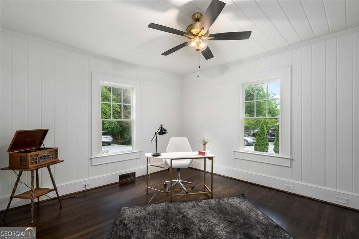 6104 Floyd Street Covington - 19