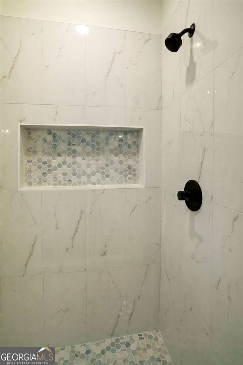 6134 Linwood Drive Covington - 21